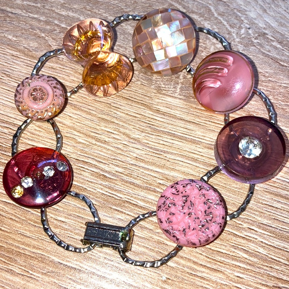 Vintage button bracelet
